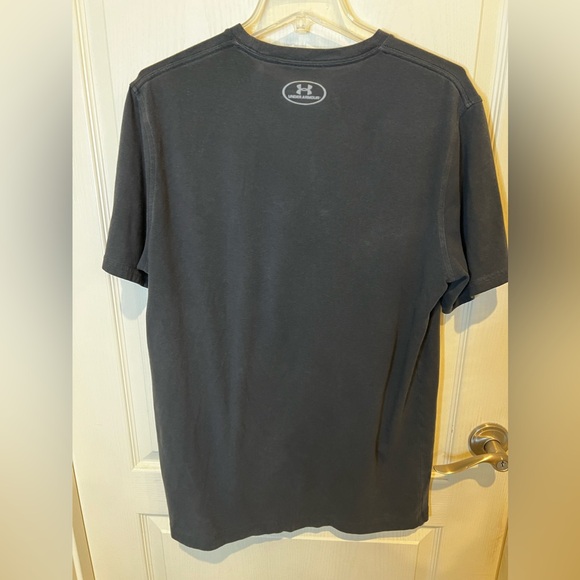 Under Armour graphic men’s tee, heat gear, size large, color, black/ gray - Picture 2 of 7
